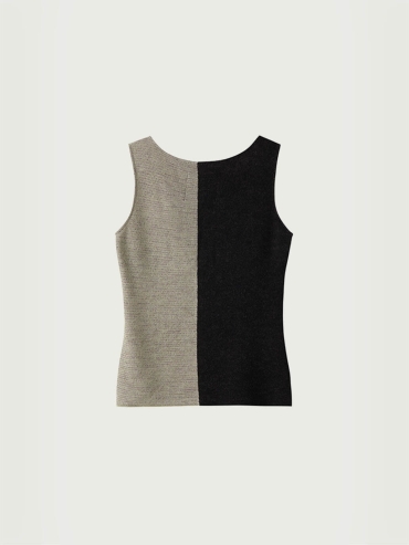 Mixed green knit tanktop with traditional geometric pattern