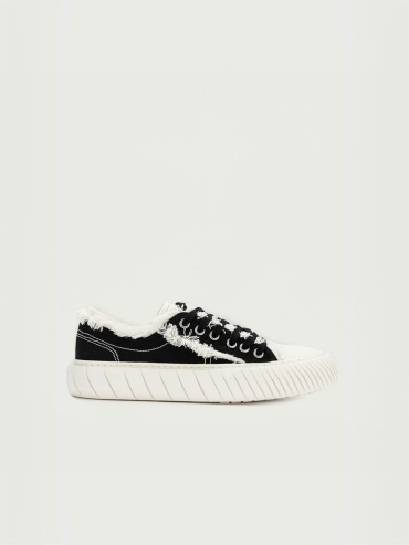 Formula low black/white sneakers