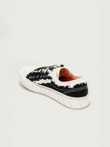 Formula low black/white sneakers