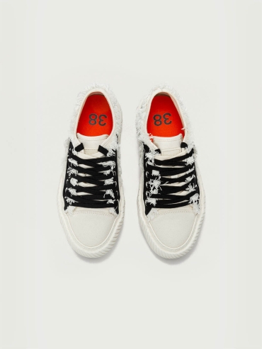Formula low black/white sneakers