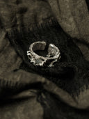 A Floral Note Ring
