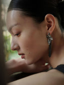 prestashop:1:2196:15301 | Black leaf tassel earrings