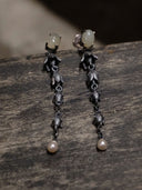 prestashop:1:2199:15310 | Black flower chain earrings with jade