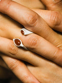prestashop:1:2212:17923 | Silver and red kya amber ring