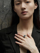 prestashop:1:2784:14616 | Black petal ring inlaid with zircon