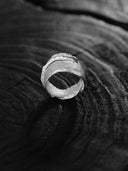 prestashop:1:3359:15624 | White Long Teardrop Overlap Ring