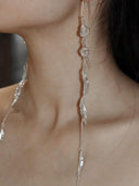 prestashop:1:3898:13206 | White Frosted Leaf Crystal Hook Earring - Single