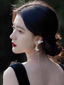 prestashop:1:3902:13223 | White Flower Ear Clip - Single