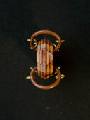 prestashop:1:4437:21585 | Vintage-Style Handcrafted Leather Vase Sculpture Pendant