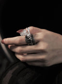 prestashop:1:4521:21979 | Silver Dark Camellia Ring
