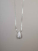 prestashop:1:5087:24707 | Silver Teardrop Oval Necklace