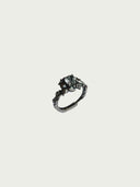 prestashop:1:5250:25253 | Black Vining Floral Ring