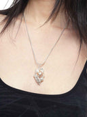 prestashop:1:5281:25577 | The Fluent Arc White Frozen Flow Necklace