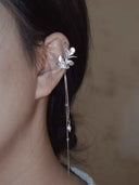 prestashop:1:5435:26125 | Single Begonia Flower Ear Cuff