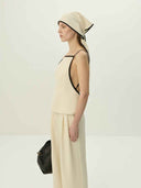 prestashop:1:5490:26558 | Beige Linen Textured Color Block Triangle Scarf