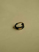 prestashop:1:572:24838 | Gold enamel textured ring with crystal